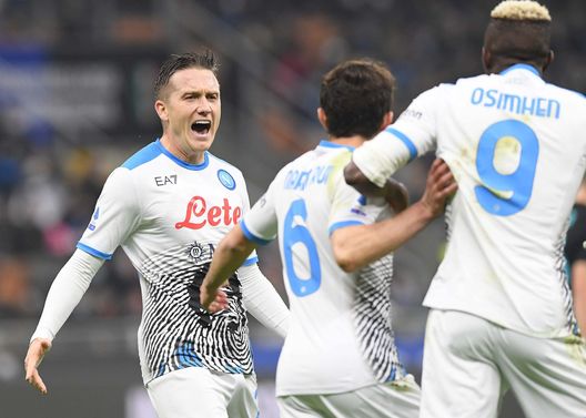 Piotr Zielinski (Photo by SSC NAPOLI via Getty Images) La moviola del GdS: “Manca un’espulsione, giusti gli 8′ di recupero”- immagine 2