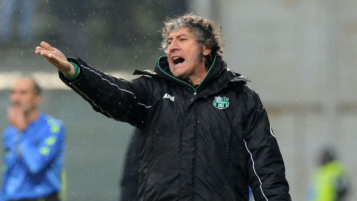 SASSUOLO, ITALY - FEBRUARY 02:  Alberto Malesani head coach of Sassuolo during the Serie A match between US Sassuolo Calcio and Hellas Verona FC on February 2, 2014 in Sassuolo, Italy.  (Photo by Giuseppe Bellini/Getty Images) 