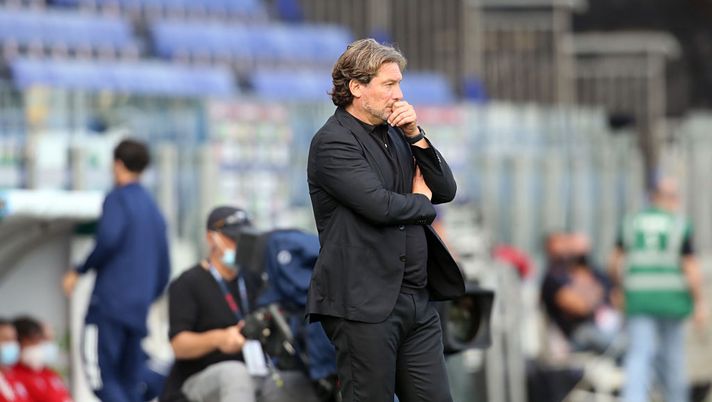 CAGLIARI, ITALY - OCTOBER 25:  Crotone's coach Giovanni Stroppa reacts during the Serie A match between Cagliari Calcio and FC Crotone at Sardegna Arena on October 25, 2020 in Cagliari, Italy. (Photo by Enrico Locci/Getty Images) 