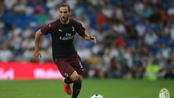 SOCIAL – Milan, Higuain canta Despacito: e la squadra applaude