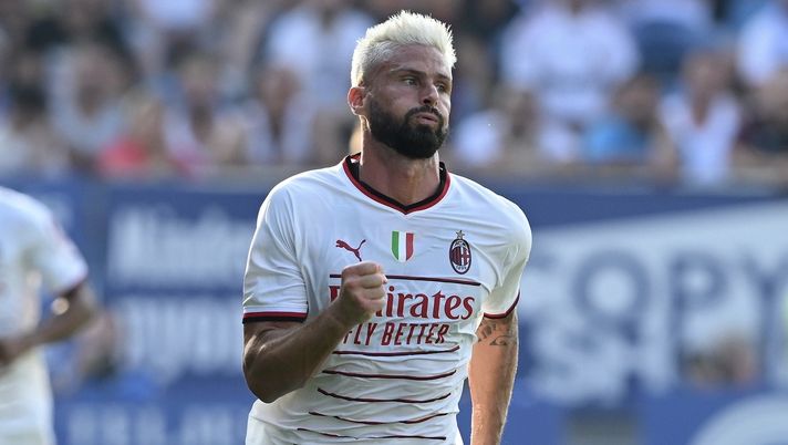 Olivier Giroud (attaccante AC Milan), qui durante l'amichevole ZTE-Milan 3-2 | News (Getty Images) Olivier Giroud AC Milan amichevole ZTE-Milan 3-2