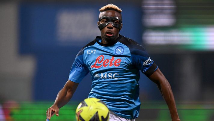 Osimhen esce acciaccato dal “Mapei”: scatta l’allarme? Le sue condizioni – Sky - immagine 1