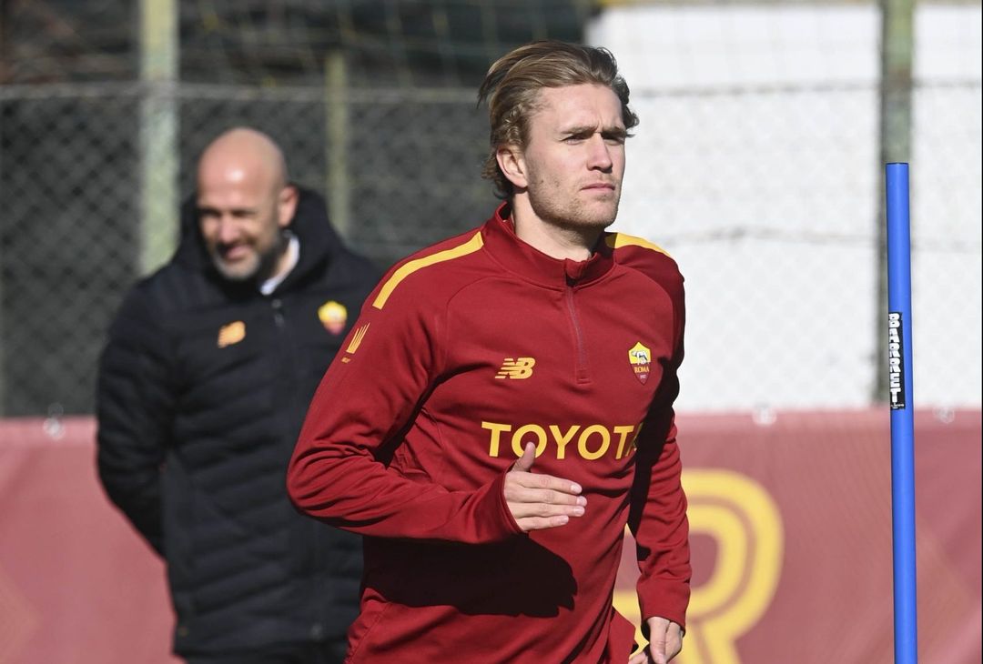 Roma, ripresa degli allenamenti a Trigoria. Mercoledì c’è la Cremonese – FOTO GALLERY - immagine 4