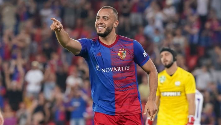 BASEL, SWITZERLAND - AUGUST 12: Arthur Mendonca Cabral of FC Basel celebrates after scoring their side`s third goal during the UEFA Conference League Third Qualifying Round Leg Two match between FC Basel and Ujpest at St. Jakob-Park on August 12, 2021 in Basel, Switzerland. (Photo by Christian Kaspar-Bartke/Getty Images) Fiorentina, Arthur Cabral è già in pugno. Sky: “Bloccato l’erede di Vlahovic per 16 milioni” - immagine 1