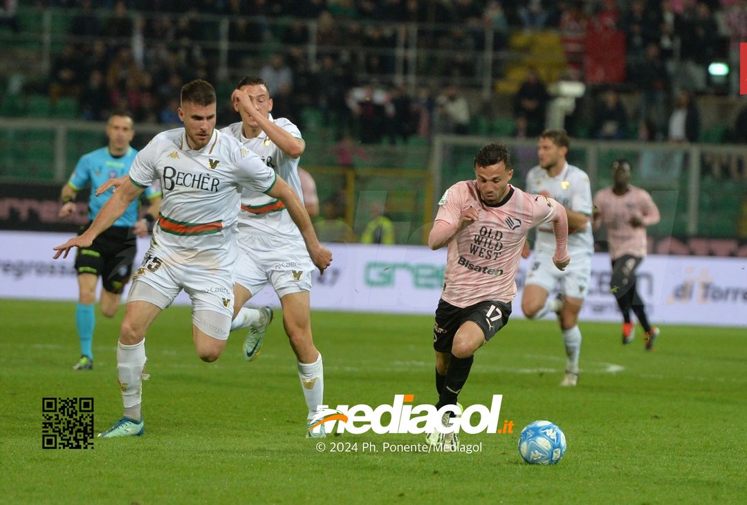 FOTO Palermo-Venezia 0-3, 30ª giornata Serie B 2023-2024 (GALLERY) - immagine 42