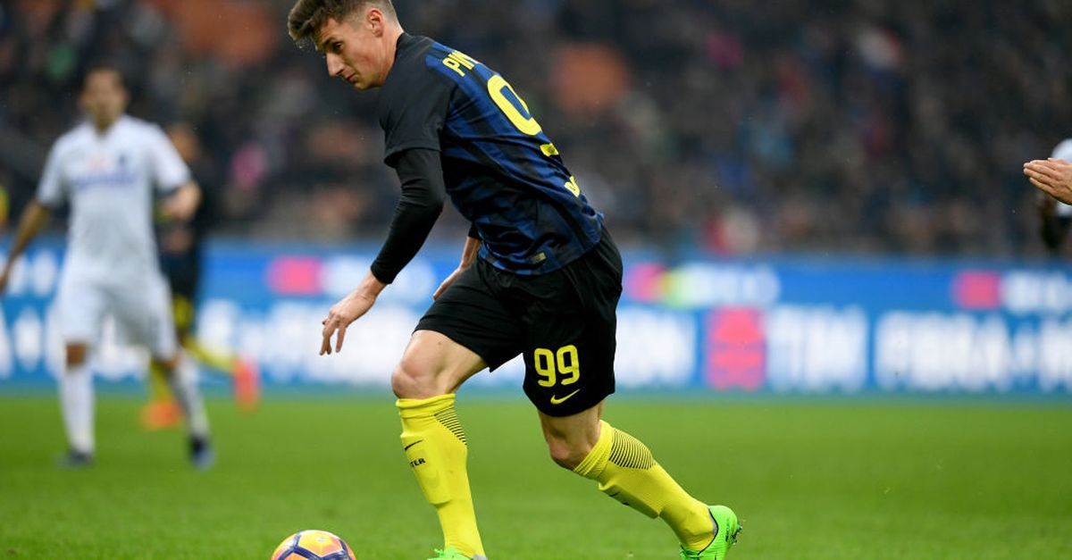 Pinamonti, priorità al Crotone in caso di cessione dall’Inter in