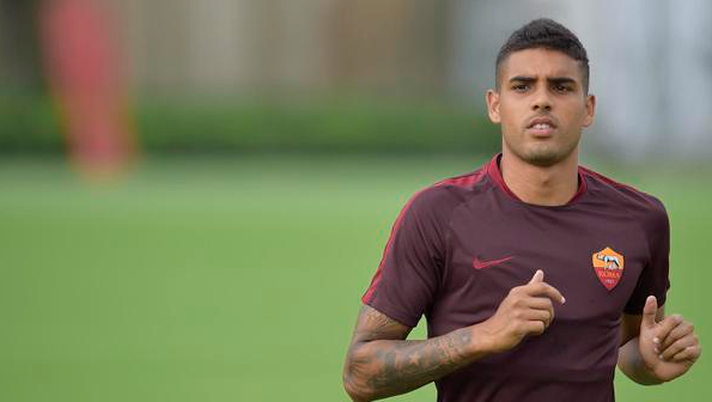 Roma: si ferma Emerson Palmieri, lesione al soleo. Il comunicato Roma: si ferma Emerson Palmieri, lesione al soleo. Il comunicato