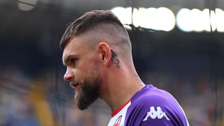 UDINE, ITALY - SEPTEMBER 26: Bartlomiej Dragowski of ACF Fiorentina looks on during the Serie A match between Udinese Calcio and ACF Fiorentina at Dacia Arena on September 26, 2021 in Udine, Italy. (Photo by Alessandro Sabattini/Getty Images)