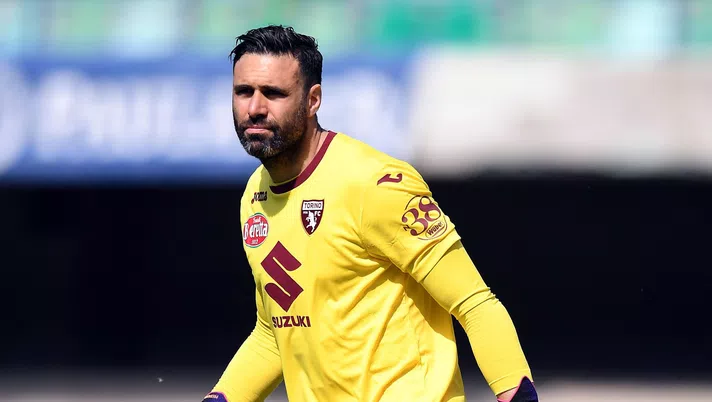 VERONA, ITALY - MAY 09:  Salvatore Sirigu of Torino FC looks on during the Serie A match between Hellas Verona FC  and Torino FC at Stadio Marcantonio Bentegodi on May 09, 2021 in Verona, Italy. Sporting stadiums around Italy remain under strict restrictions due to the Coronavirus Pandemic as Government social distancing laws prohibit fans inside venues resulting in games being played behind closed doors. (Photo by Alessandro Sabattini/Getty Images)