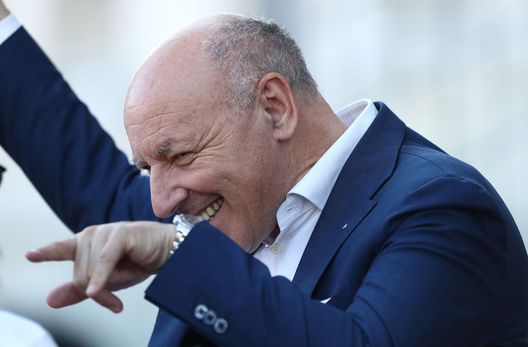 LUGANO, SWITZERLAND - JULY 12: FC Internazionale Sport CEO Giuseppe Marotta during Pre-season Friendly between FC Lugano v FC Internazionale at Cornaredo Stadium on July 12, 2022 in Lugano, Switzerland. (Photo by Marco Luzzani/Getty Images) Pancaro: “L’Inter si è rinforzata ed è competitiva per lo scudetto”- immagine 2