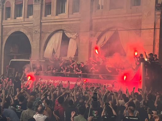 FOTO TBW – La festa della Virtus in Piazza Maggiore dopo la conquista dell’Eurocup- immagine 3