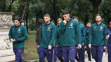 ROME, ITALY - NOVEMBER 11: Sandro Tonali, Domenico Berardi and Gianluca Scamacca of Italy walk on "Villa Borghese" Park on November 11, 2021 in Rome, Italy. (Photo by Claudio Villa/Getty Images) ROME, ITALY - NOVEMBER 11: Sandro Tonali, Domenico Berardi and Gianluca Scamacca of Italy walk on "Villa Borghese" Park on November 11, 2021 in Rome, Italy. (Photo by Claudio Villa/Getty Images)