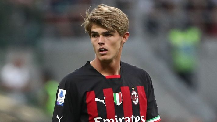 Sky: “De Ketelaere provato nella formazione titolare, le ultime su Bennacer e Giroud” Sky: “De Ketelaere provato nella formazione titolare, le ultime su Bennacer e Giroud” - immagine 1