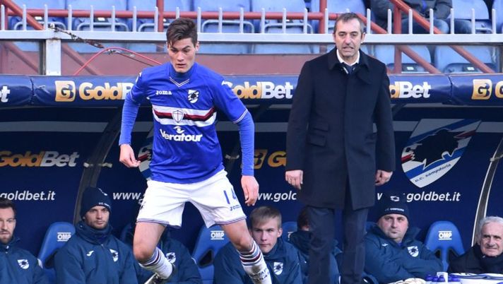 GENOA, ITALY - JANUARY 15: Patrik Schick and Marco Giampaolo of Sampdoria during the Serie A match between UC Sampdoria and Empoli FC at Stadio Luigi Ferraris on January 15, 2017 in Genoa, Italy. (Photo by Paolo Rattini/Getty Images) Giampaolo: “Schick ha fatto un capolavoro, ma per diventare un top player deve…” - immagine 1
