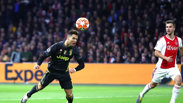 Champions League, Ajax-Juventus 1-1: CR7 illude i bianconeri, Neres dà speranza ai lancieri