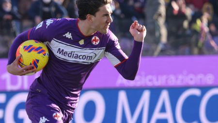 GERMOGLI PH: 19DICEMBRE 2021 FIRENZE STADIO ARTEMIO FRANCHI CAMPIONATO SERIE A TIM FIORENTINA VS SASSUOLO NELLA FOTO GOL ESULTANZA VLAHOVIC