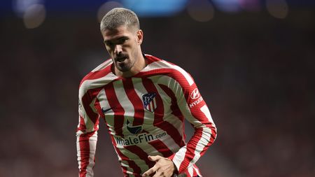 MADRID, SPAIN - OCTOBER 12: Rodrigo de Paul of Atletico de Madrid in action during the UEFA Champions League group B match between Atletico Madrid and Club Brugge KV at Civitas Metropolitano Stadium on October 12, 2022 in Madrid, Spain. (Photo by Gonzalo Arroyo Moreno/Getty Images)