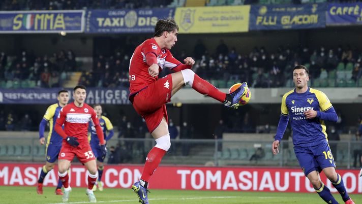 Vlahovic nella top 100 mondiale, Guardian: “Tutti lo vogliono” - immagine 1