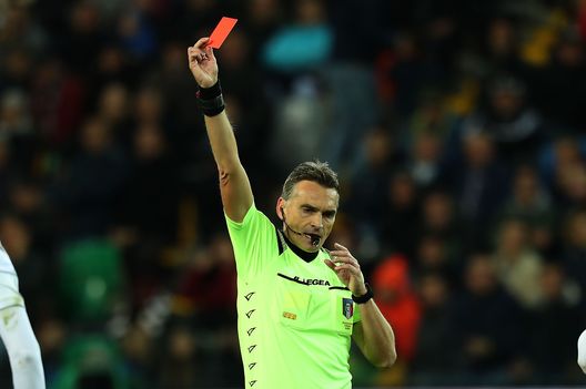 UDINE, ITALY - OCTOBER 30: Massimiliano Irrati referee during the Serie A match between Udinese Calcio and AS Roma at Stadio Friuli on October 30, 2019 in Udine, Italy. (Photo by Gabriele Maltinti/Getty Images) Torino, con Doveri l’ultima volta fu vittoria: Irrati reduce dal caos Juve-Inter- immagine 2