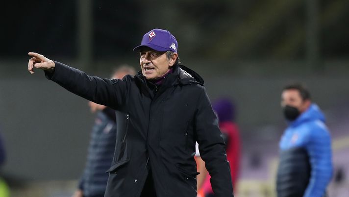 FLORENCE, ITALY - JANUARY 23: Cesare Prandelli manager of AFC Fiorentina gestures during the Serie A match between ACF Fiorentina and FC Crotone at Stadio Artemio Franchi on January 23, 2021 in Florence, Italy.  (Photo by Gabriele Maltinti/Getty Images) 