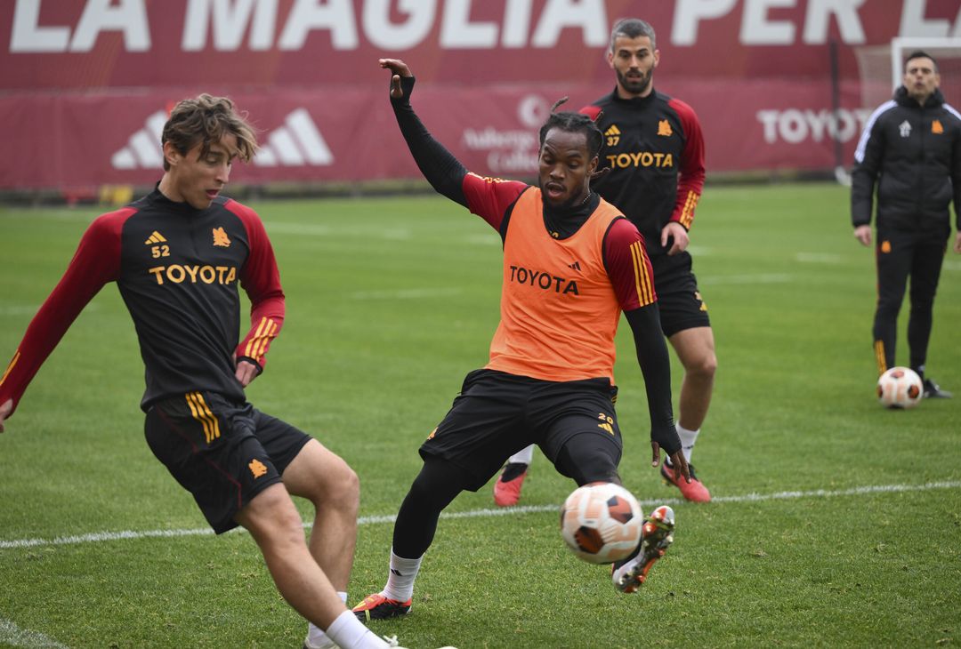 Roma in campo dopo il ko contro l’Inter: nel mirino c’è il Feyenoord – FOTOGALLERY - immagine 12