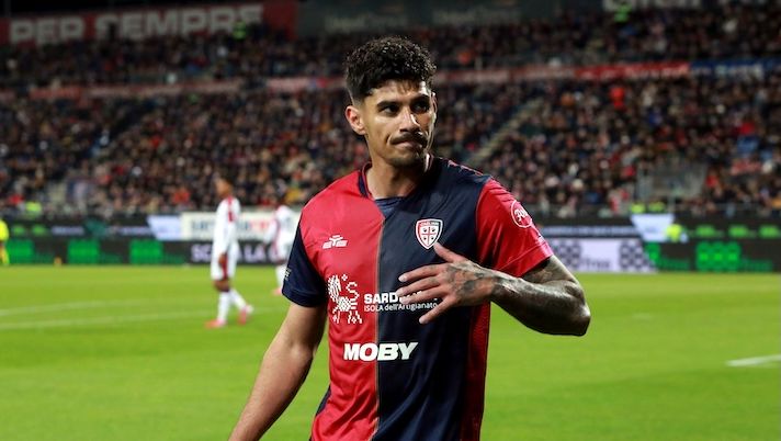 CAGLIARI, ITALY - MARCH 07: Coman Florinel of Cagliari injured during the Serie A match between Cagliari and Genoa at Sardegna Arena on March 07, 2025 in Cagliari, Italy. (Photo by Enrico Locci/Getty Images) Cagliari, da Zappa a Coman e Luvumbo: le novità dal campo e cosa filtra sui tre infortunati - immagine 1