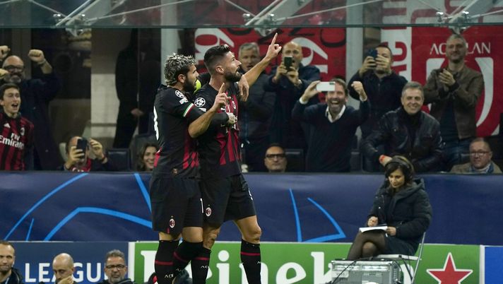 MILAN, ITALY - NOVEMBER 02: Olivier Giroud of AC Milan celebrates after scoring his team's first goal during the UEFA Champions League group E match between AC Milan and FC Salzburg at Giuseppe Meazza Stadium on November 02, 2022 in Milan, Italy. (Photo by Pier Marco Tacca/AC Milan via Getty Images) Giroud: “A Milano sto bene. Miglior attaccante al Mondo? Dico Ibra” - immagine 1