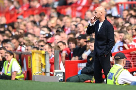 (Photo by Michael Regan/Getty Images) E’ sempre North West derby: lo United perde e Carragher “sfotte” Neville…- immagine 3