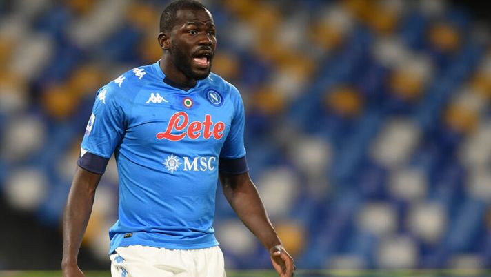 NAPLES, ITALY - NOVEMBER 22: Kalidou Koulibaly of SSC Napoli during the Serie A match between SSC Napoli and AC Milan at Stadio San Paolo on November 22, 2020 in Naples, Italy. (Photo by Francesco Pecoraro/Getty Images) UFFICIALE – I convocati del Napoli: ci sono Mertens, Koulibaly e pure Demme a Udine - immagine 1