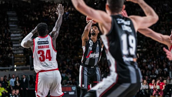 Basket LBA – La Virtus cade in casa contro Pistoia- immagine 1