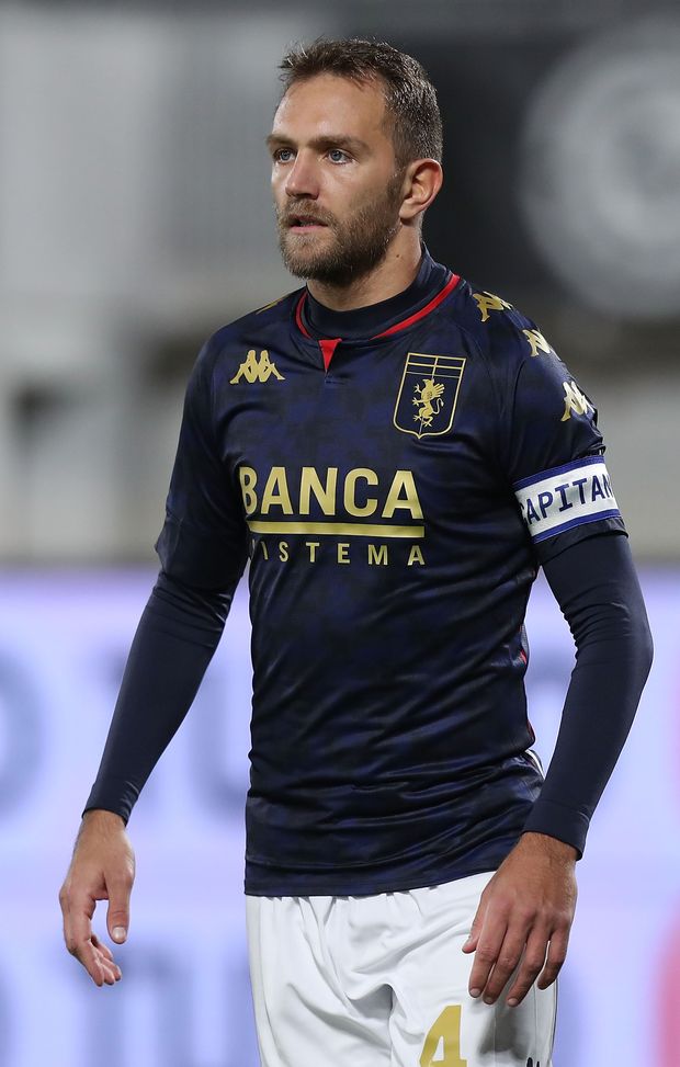 LA SPEZIA, ITALY - DECEMBER 23: Domenico Criscito of Genoa CFC looks on during the Serie A match between Spezia Calcio and Genoa CFC at Stadio Alberto Picco on December 23, 2020 in La Spezia, Italy. (Photo by Gabriele Maltinti/Getty Images) LA SPEZIA, ITALY - DECEMBER 23: Domenico Criscito of Genoa CFC looks on during the Serie A match between Spezia Calcio and Genoa CFC at Stadio Alberto Picco on December 23, 2020 in La Spezia, Italy. (Photo by Gabriele Maltinti/Getty Images)