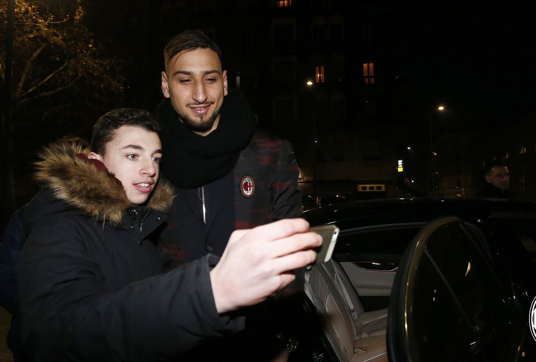 GALLERY – Memoriale della Shoah, la visita della delegazione del Milan - immagine 10
