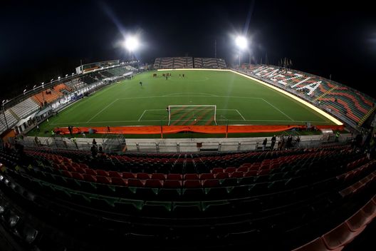 VENEZIA, ITALY - SEPTEMBER 27: A general view of stadium before the Serie A match between Venezia FC and Torino FC at Stadio Pierluigi Penzo on September 27, 2021 in Venezia, Italy. (Photo by Maurizio Lagana/Getty Images) VENEZIA, ITALY - SEPTEMBER 27: A general view of stadium before the Serie A match between Venezia FC and Torino FC at Stadio Pierluigi Penzo on September 27, 2021 in Venezia, Italy. (Photo by Maurizio Lagana/Getty Images)