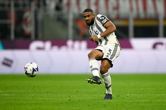 (Photo by Daniele Badolato - Juventus FC/Juventus FC via Getty Images) bremer napoli juventus