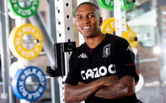 Foto: @youngy18 L’Inter saluta Ashley Young: “Un record già scritto e un coro da cantare”- immagine 2