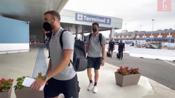 VIDEO Roma, i giallorossi volano verso il Portogallo: la partenza da Fiumicino