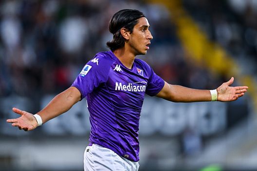LA SPEZIA, ITALY - OCTOBER 30: Youssef Maleh of Fiorentina reacts during the Serie A match between Spezia Calcio and ACF Fiorentina at Stadio Alberto Picco on October 30, 2022 in La Spezia, Italy. (Photo by Simone Arveda/Getty Images) Maleh