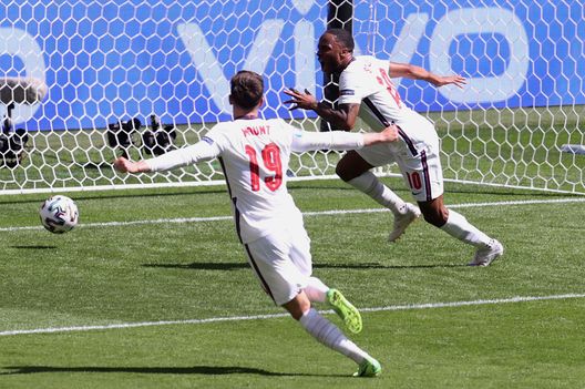 LONDON, ENGLAND - JUNE 13: Raheem Sterling of England celebrates with Mason Mount after scoring their side's first goal during the UEFA Euro 2020 Championship Group D match between England and Croatia at Wembley Stadium on June 13, 2021 in London, England. (Photo by Catherine Ivill/Getty Images) LONDON, ENGLAND - JUNE 13: Raheem Sterling of England celebrates with Mason Mount after scoring their side's first goal during the UEFA Euro 2020 Championship Group D match between England and Croatia at Wembley Stadium on June 13, 2021 in London, England. (Photo by Catherine Ivill/Getty Images)