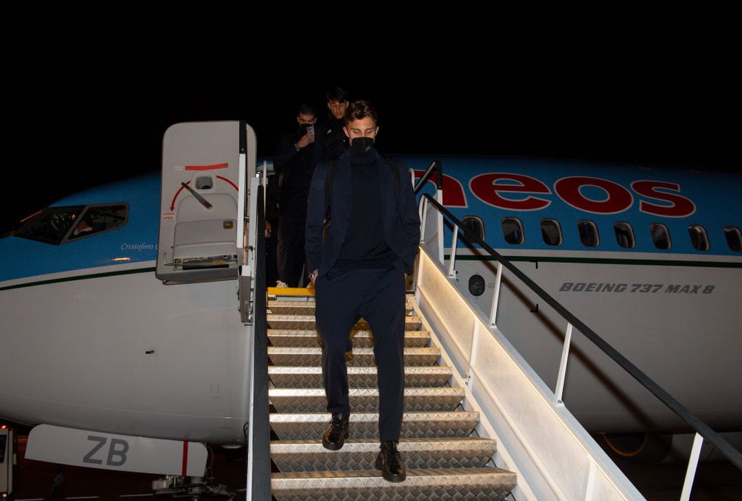 Roma, la partenza della squadra per Bologna – FOTO GALLERY - immagine 10