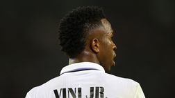 Real Madrid, Vinicius ancora insultato: Courtois lo difende e lui risponde sui social