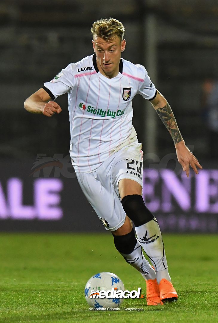  VENICE, ITALY - APRIL 27: Antonino La Gumina of US Citta di Palermo in action during the serie B match between Venezia FC and US Citta di Palermo at Stadio Pier Luigi Penzo on April 27, 2018 in Venice, Italy.  (Photo by Alessandro Sabattini/Getty Images) 