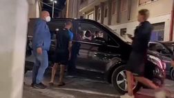 VIDEO I giocatori del Napoli lasciano l’evento