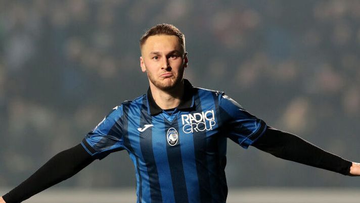 BERGAMO, ITALY - FEBRUARY 17: Teun Koopmeiners of Atalanta BC celebrates scoring his team's second goal during the Serie A TIM match between Atalanta BC and US Sassuolo - Serie A TIM at Gewiss Stadium on February 17, 2024 in Bergamo, Italy. (Photo by Emilio Andreoli/Getty Images) I voti di Atalanta-Sassuolo per il fanta: da Koopmeiners e Tourè a Scamacca e Pinamonti - immagine 1