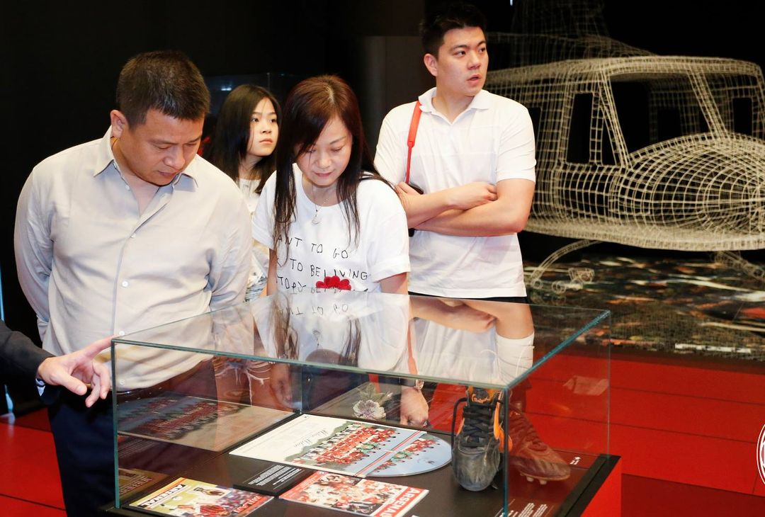 GALLERY – Yonghong Li in visita a Casa Milan - immagine 4