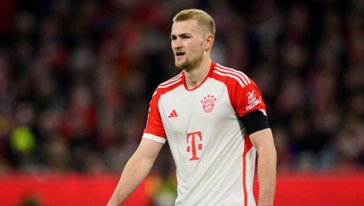 MUNICH, GERMANY - FEBRUARY 24: Matthijs de Ligt of Bayern Munich in action during the Bundesliga match between FC Bayern München and RB Leipzig at Allianz Arena on February 24, 2024 in Munich, Germany. (Photo by Matthias Hangst/Getty Images) De Ligt: “La Juve ha perso qualche partita ma speriamo che possa crescere” - immagine 1