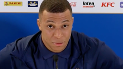 VIDEO/ Mbappé, la pallonata ferisce una tifosa. E lui…