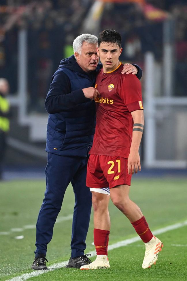 Roma, Mourinho: “Dybala aveva perso la gioia”. E poi rifila una battutina a Cassano- immagine 2