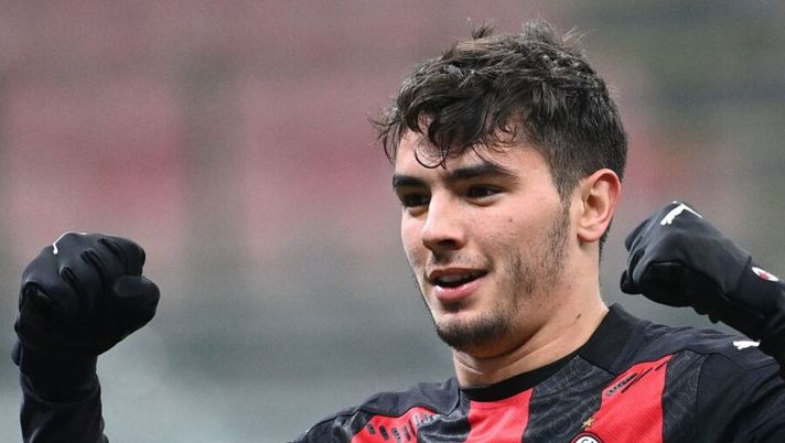 AC Milan's Spanish midfielder Brahim Diaz celebrates after scoring during the UEFA Europa League Group H football match AC Milan vs Celtic on December 3, 2020 at the San Siro stadium in Milan. (Photo by Vincenzo PINTO / AFP) (Photo by VINCENZO PINTO/AFP via Getty Images) Non fate questi errori per la vostra formazione al fanta: da Barak fino a Brahim - immagine 1