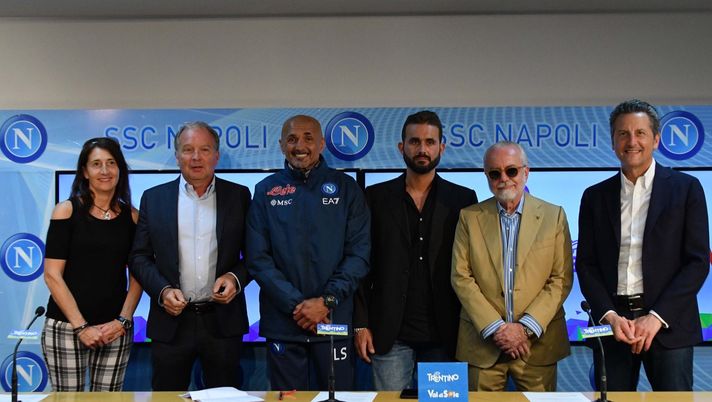 RILEGGI IL LIVE – De Laurentiis e Spalletti presentano il ritiro di Dimaro RILEGGI IL LIVE – De Laurentiis e Spalletti presentano il ritiro di Dimaro - immagine 1