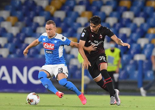 NAPLES, ITALY - JULY 12: Stanislav Lobotka of Napoli controls the ball during the Serie A match between SSC Napoli and AC Milan at Stadio San Paolo on July 12, 2020 in Naples, Italy. (Photo by SSC NAPOLI/SSC NAPOLI via Getty Images) NAPLES, ITALY - JULY 12: Stanislav Lobotka of Napoli controls the ball during the Serie A match between SSC Napoli and AC Milan at Stadio San Paolo on July 12, 2020 in Naples, Italy. (Photo by SSC NAPOLI/SSC NAPOLI via Getty Images)